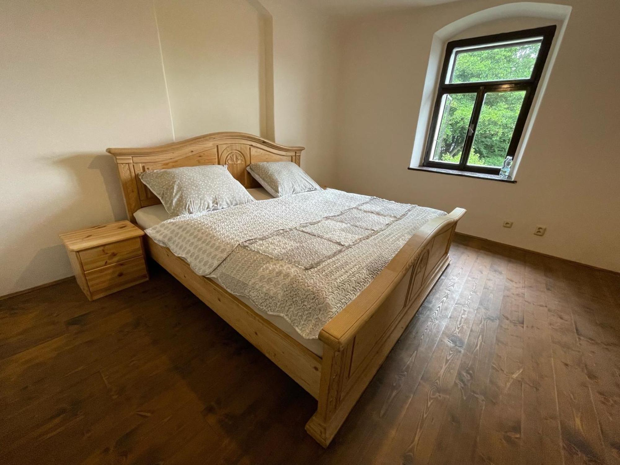 Buskovsky Mlyn 1580 Otel Dolní Bousov Oda fotoğraf